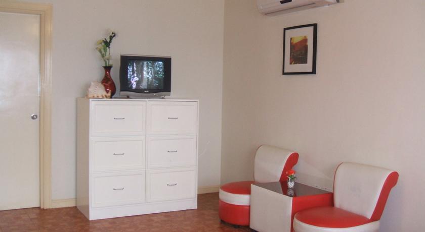 Отель Pundaquit Luxury Resort