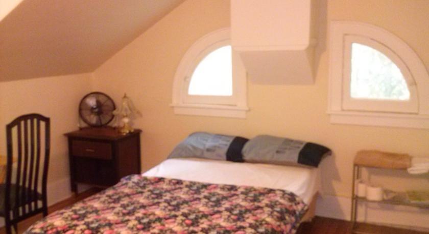 Апартаменты Port Hope Economy Apartments