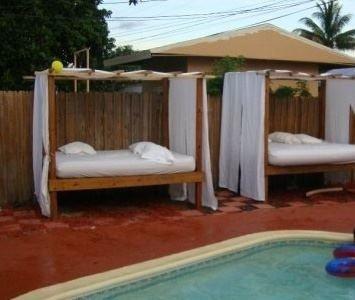 Апартаменты Hollywood Holiday Home