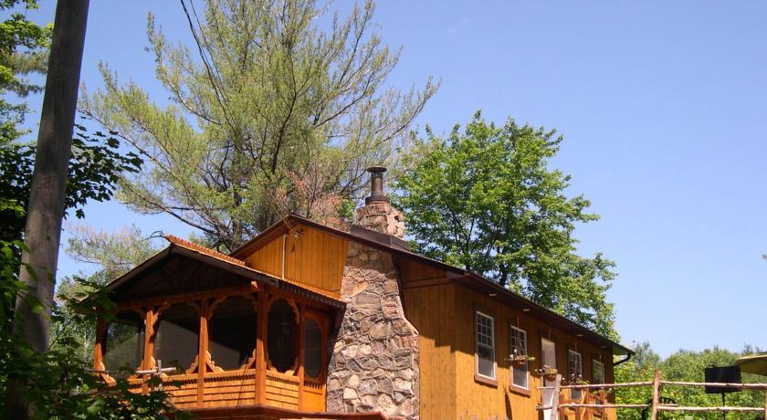 Отель Chalets des Pins