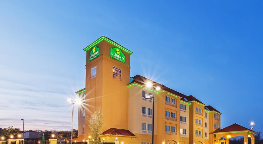 Отель La Quinta Inn & Suites Fort Worth Eastchase