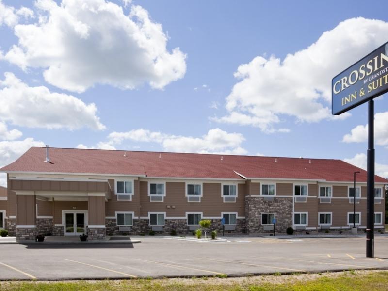 Отель Crossings by GrandStay Parkers Prairie