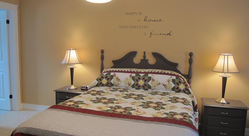 Мини-отель Old Rocky Brook Road Bed & Breakfast
