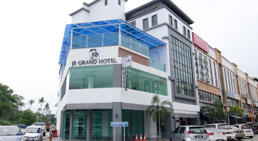 Отель JS Grand Hotel