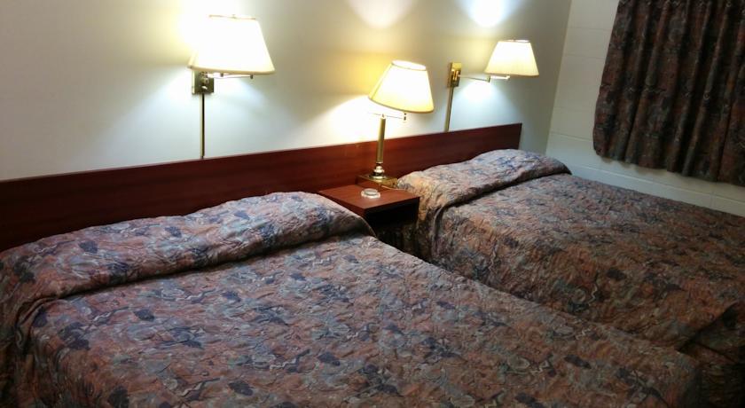 Отель Shamrock Motel