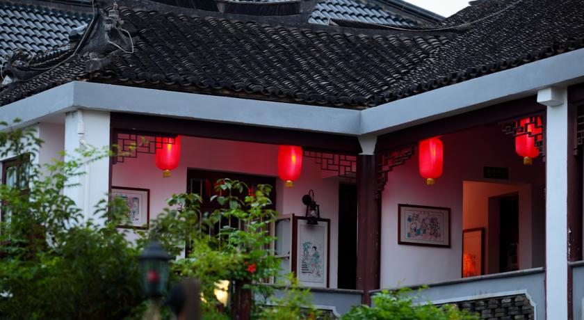 Отель Zhouzhuang Romantic Traveling Residence No. 5 Town Panorama Hotel
