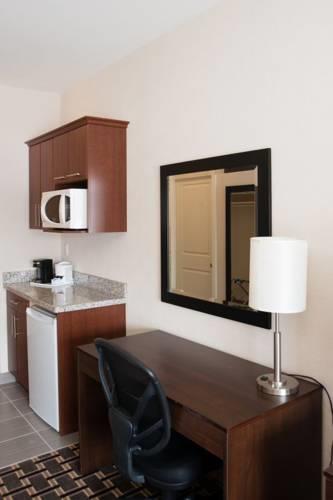 Отель Western Star Inn & Suites Esterhazy