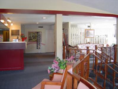 Отель Hill Island Lodge