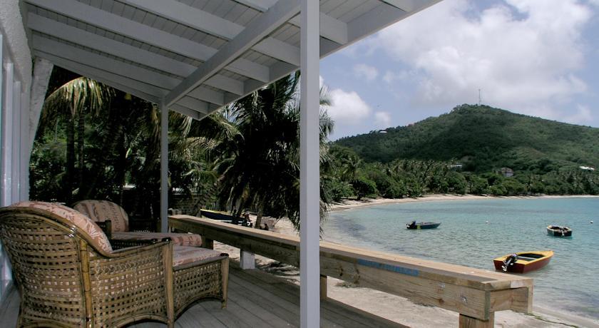 Отель Bequia Beachfront Villa Hotel
