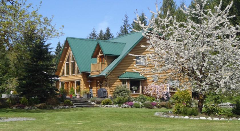 Отель Cowichan River Wilderness Lodge