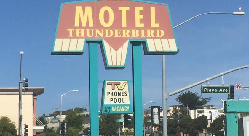 Отель Gateway Thunderbird Motel