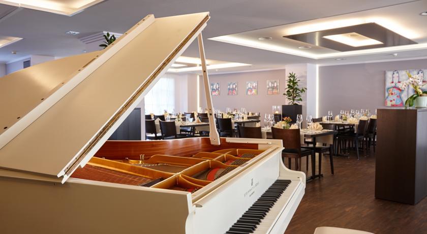 Отель Hotel Banana City 