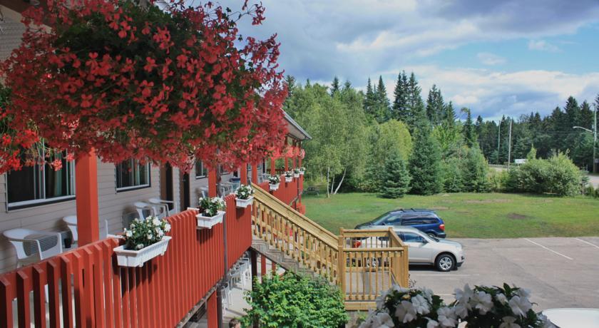Отель Motel Le Radisson de Val-David
