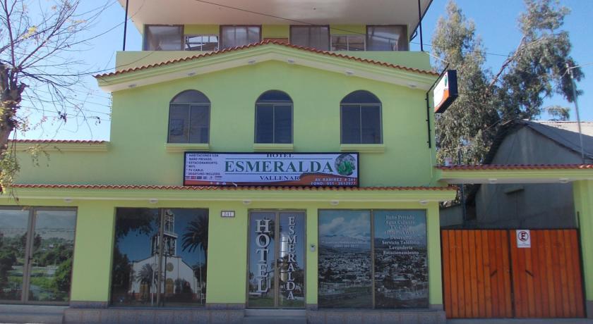 Отель Hotel Esmeralda