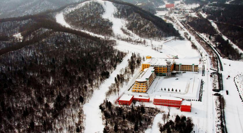 Отель Yabuli International Convention & Exhibition Centre