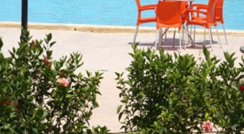 Two-Bedroom Apartment at Marseilia Beach 1 - Unit 572