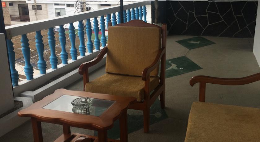 Отель Hotel Salinas