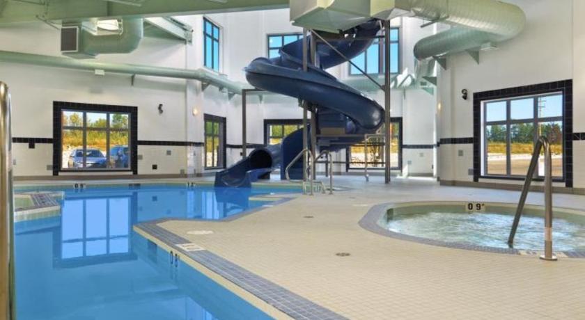 Отель Ramada Lac La Biche
