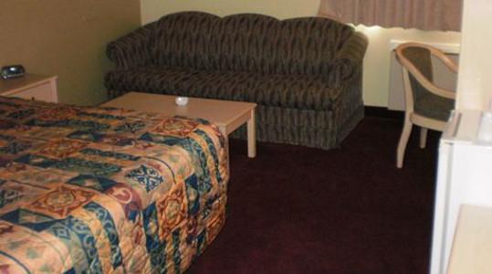 Отель Highwood Motel