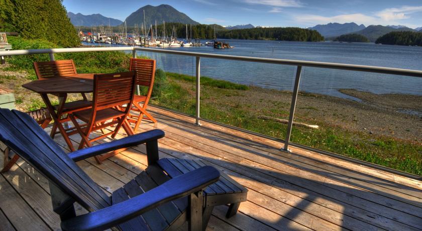 Island Village Properties at Eik Landing