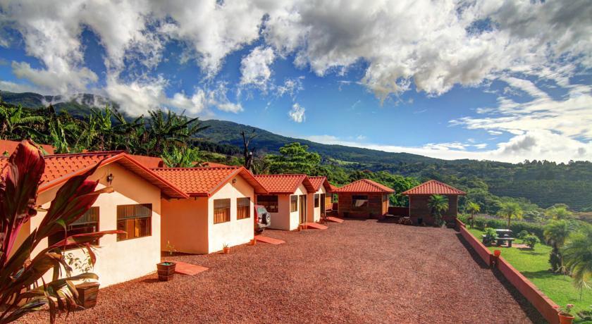 Отель Hotel Mango Valley
