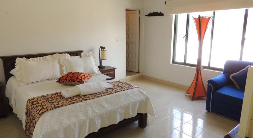 Отель Hotel La Villa del Virrey