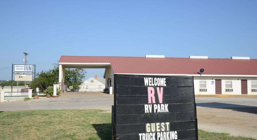 Отель Albany Inn & RV Campground