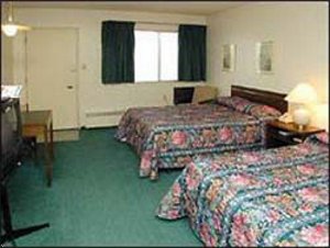 Отель Howard Johnson Inn - Swift Current