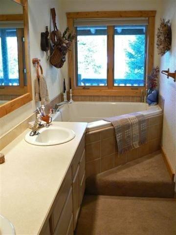 Апартаменты Montana River Lodge