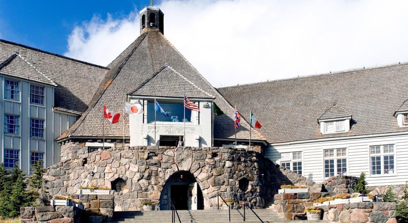 Отель Timberline Lodge