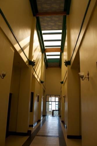 Апартаменты Amau Apartments