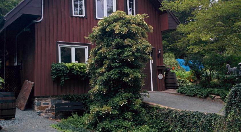 Апартаменты Adams Knightswood Carriage House Tourist Home