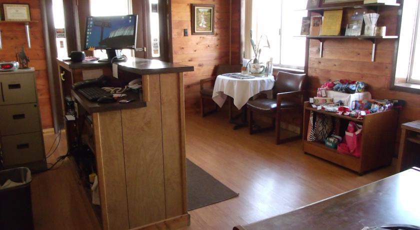 Отель Narrow Gauge Railroad Inn