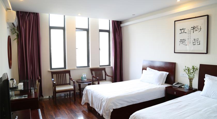 Отель GreenTree Inn JiangSu HuaiAn LianShui Bus Station ZhanQian Square Express Hotel