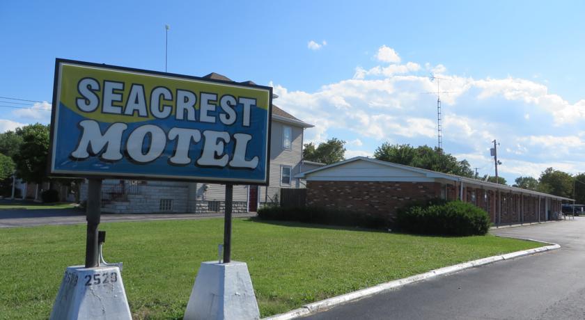 Отель Seacrest Motel
