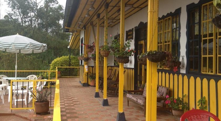 Отель Hostel Finca Cardonales
