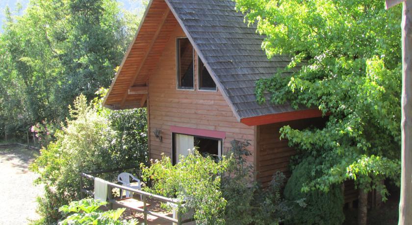 Отель Jardines del Caburgua