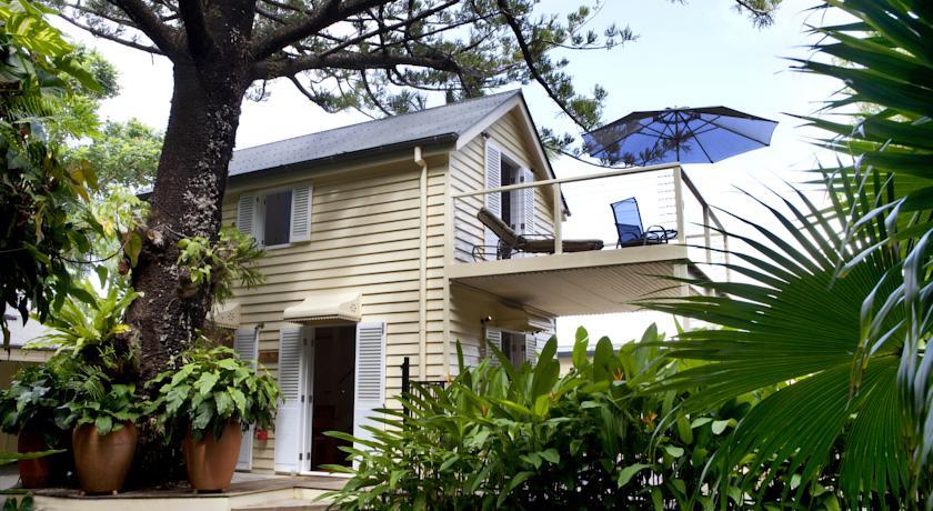 Port Douglas Cottage & Lodge