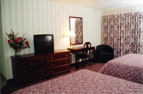Отель Cavendish Gateway Resort