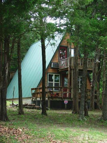 Апартаменты Lily Ponds Cottage