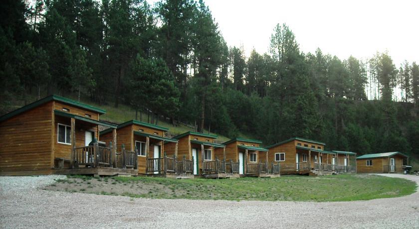 Апартаменты Cole Cabins