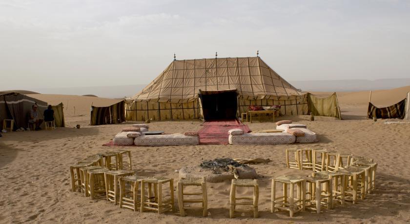 Отель Berber Bivouac Chegaga
