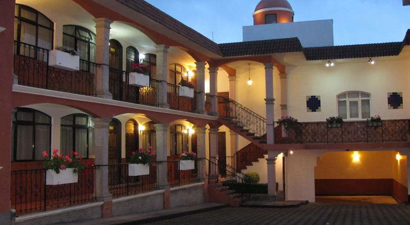 Отель Hotel Colonial