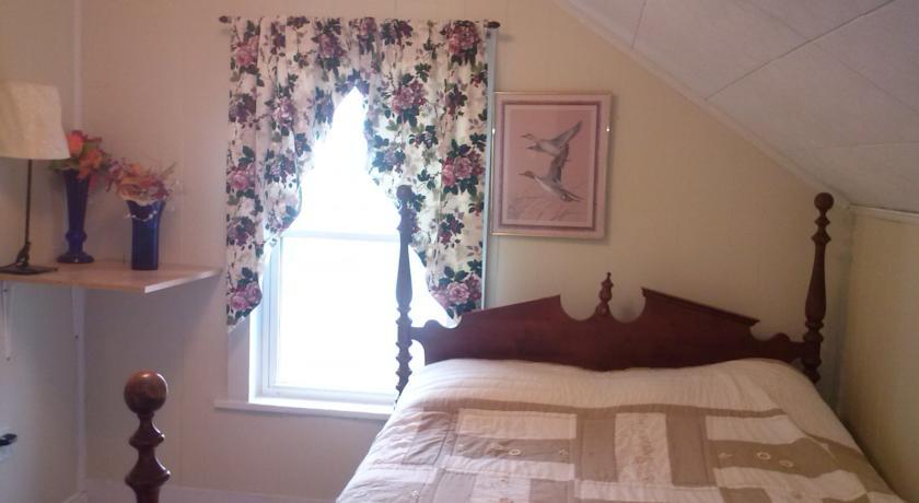Апартаменты Port Hope Group Vacation Home