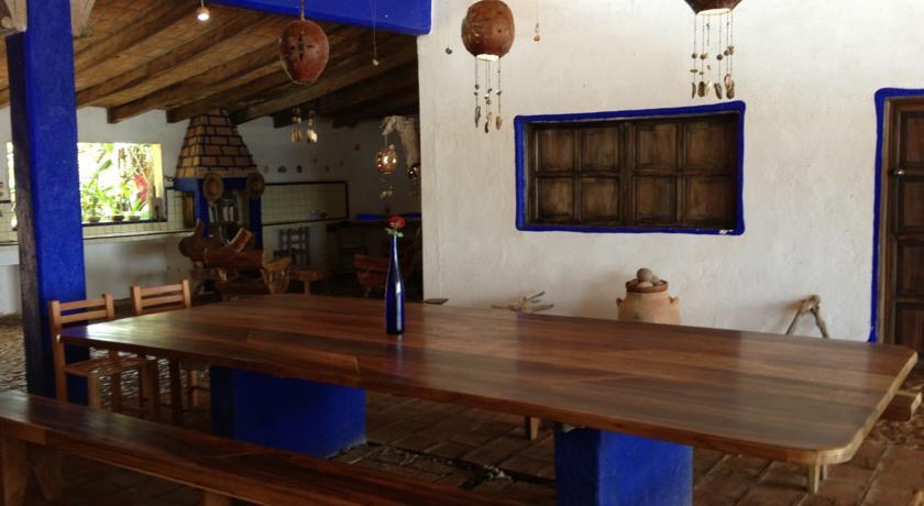 Отель Meson Casa de Piedra
