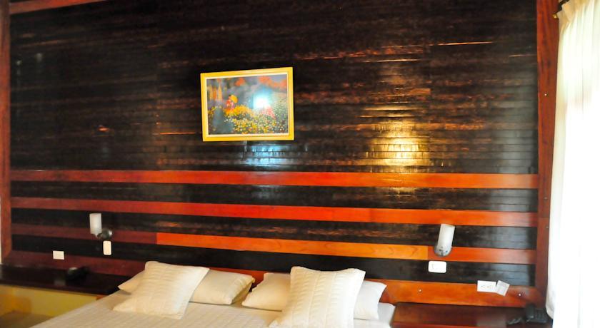Отель Terra Luna Lodge