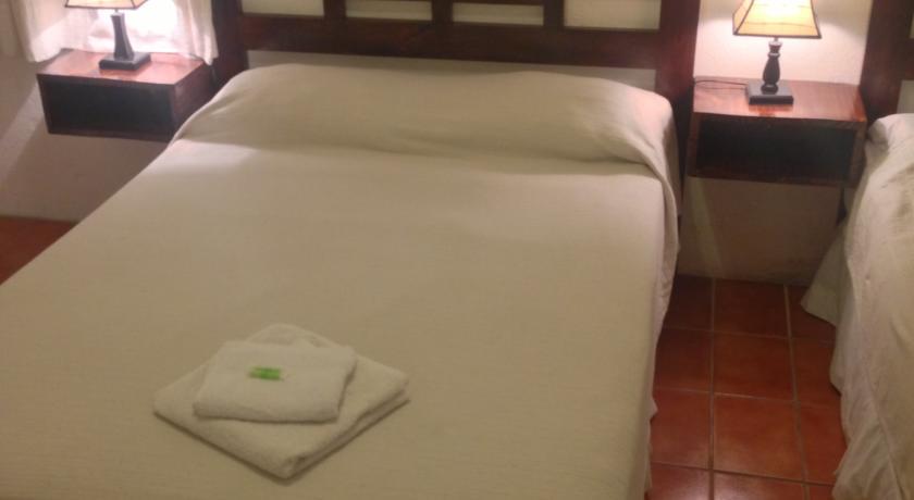 Отель Hotel Colonial