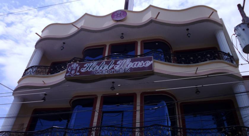 Отель Hotel House Center
