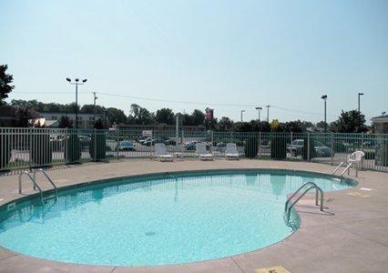 Отель Econo Lodge Richmond