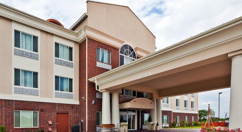 Отель Holiday Inn Express Hotel & Suites Mexia